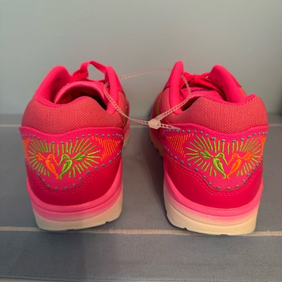 NEW Nike Air Max 1 Premium Dia De Muertos  Sneakers with Embroidered Design - Picture 4 of 10